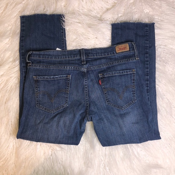 ⭐️🔹 Levi’s Boyfriend Fit - Picture 2 of 5